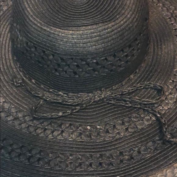 Black Torrid Beach Hat -1 - Picture 2 of 4